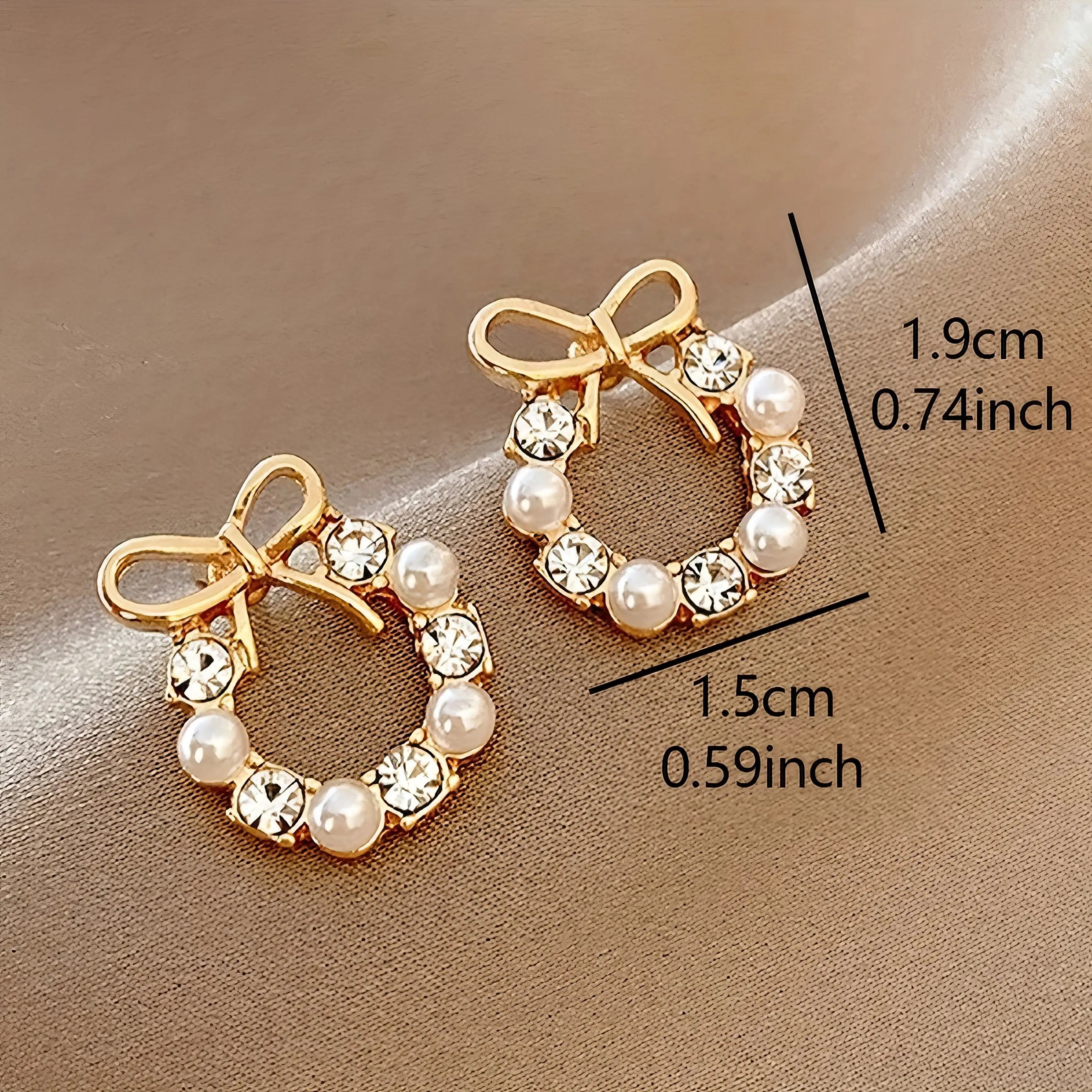 1/2 Pair of Christmas Pearl Earrings in Gold, Elegant Bow Earrings, Versatile and Exquisite Accessories, A Gift for Mom