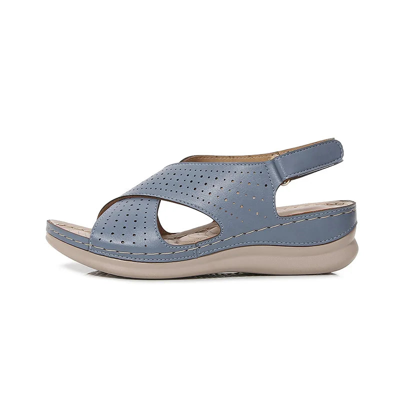 OEM New Summer Adult Shoe Fashion the Wind for Roma Flat Shoes Students Big Yards Sandals Woman Casual Outdoor Sandals