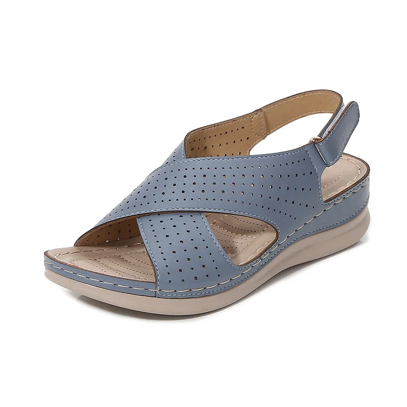 OEM New Summer Adult Shoe Fashion the Wind for Roma Flat Shoes Students Big Yards Sandals Woman Casual Outdoor Sandals
