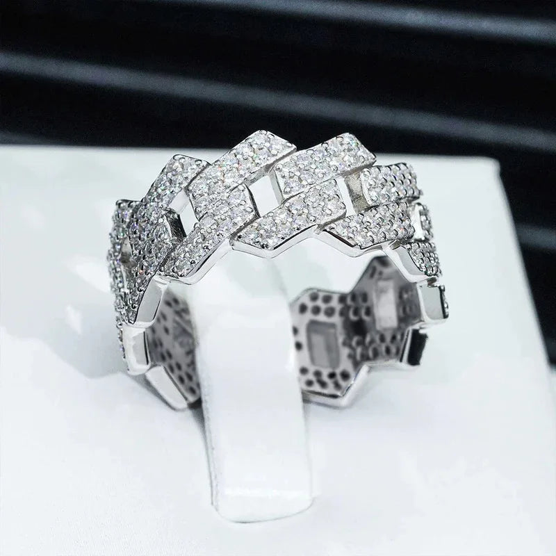T0761 Luxury White Gold Diamond Ring Round Brilliant Cut Natural D Color Unisex Everyday Wear