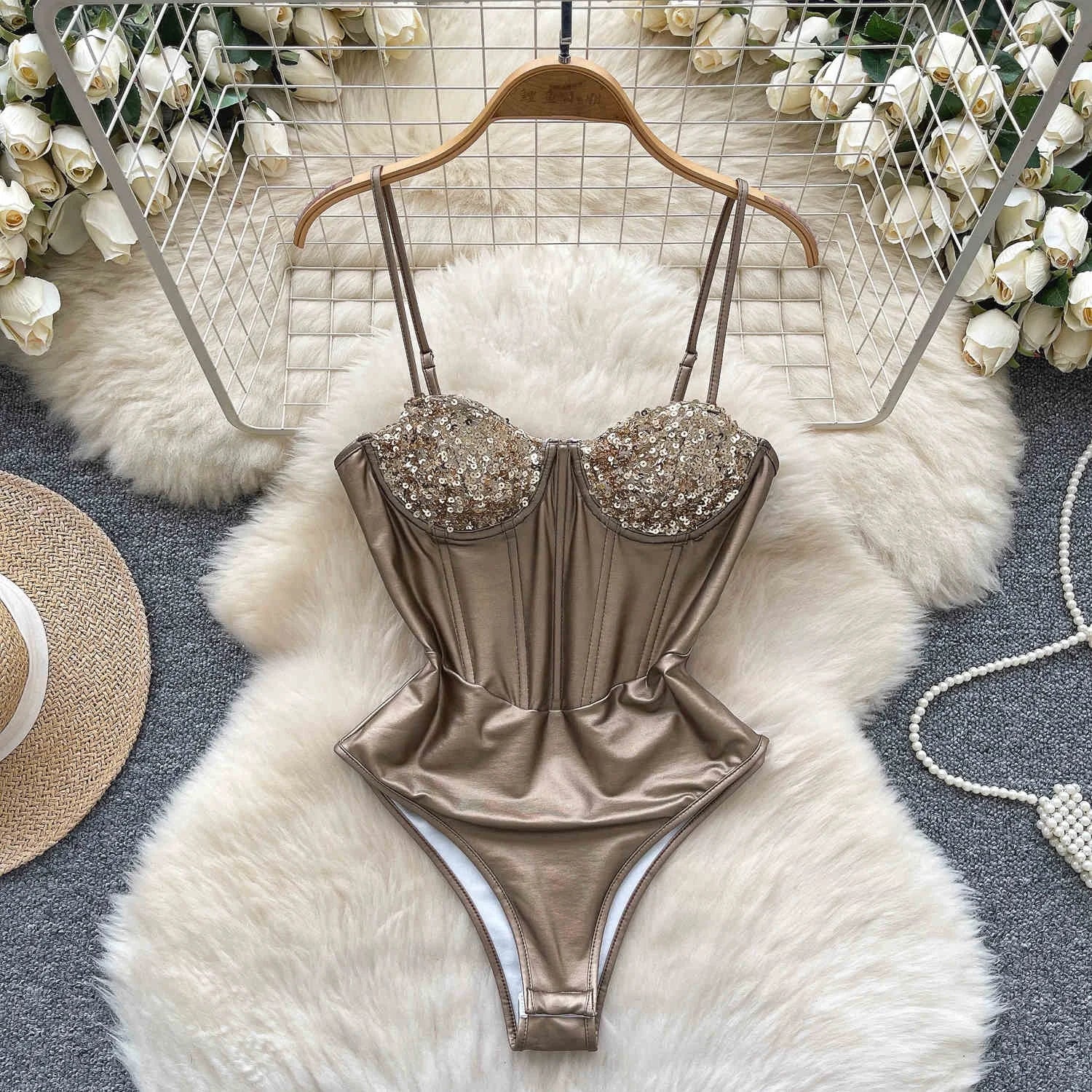 Summer Sexy V-neck Jumpsuit Women Sleeveless Backless Bodysuit Ladies Sexy Rompers Wholesale