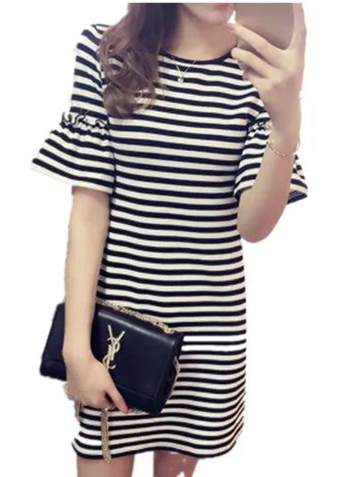 Summer 2026 Loose Long Sleeve T-Shirt Women's Fashionable Striped Dress Korean Style Streetwear Midi Skirt Short Sleeve