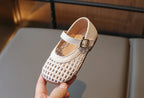 Kids Summer Breathable Woven Flats Shoes Hollow Out Princess Shoes Childrens Fashion Outdoor Sandals for Girls Daily Wear