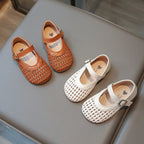 Kids Summer Breathable Woven Flats Shoes Hollow Out Princess Shoes Childrens Fashion Outdoor Sandals for Girls Daily Wear