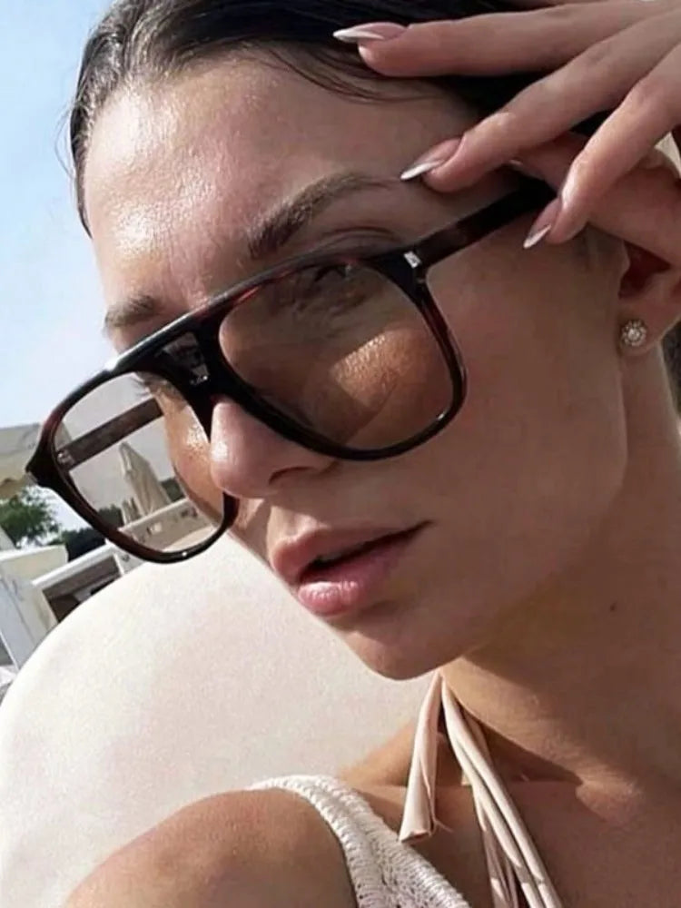Vintage Double Beams Oversized Sunglasses Women Retro Brand Big Frame Rivet Sun Glasses Female Square Glasses Oculos De Sol