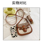 Luxury Versatile Women's Chain Bag Handbags 2024 Hot Sale Retro Designer Crossbody Shoulder Purses Small Square Bag Women Clutch