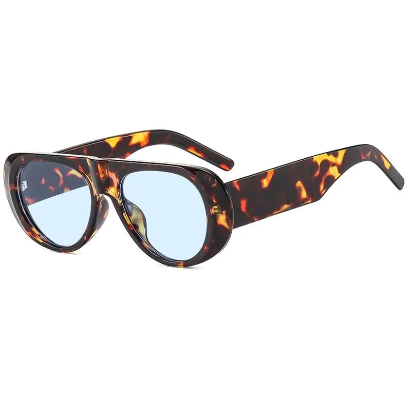 Retro Large Sunglasses for Women Fashionable Wide Legs New Large Frame Sunglasses Gradient Color Personalized Glasses Goggles