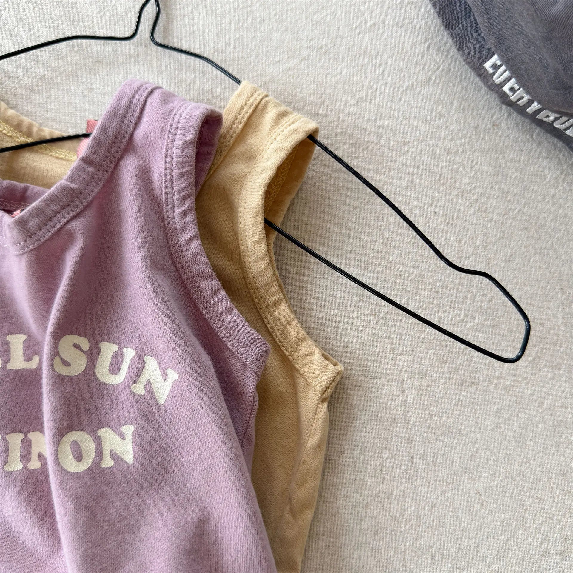 2026 Summer New Children Sleeveless T Shirts Cotton Boys Girls Letter Print Loose Vest Baby Thin Casual Tops Kids Clothes