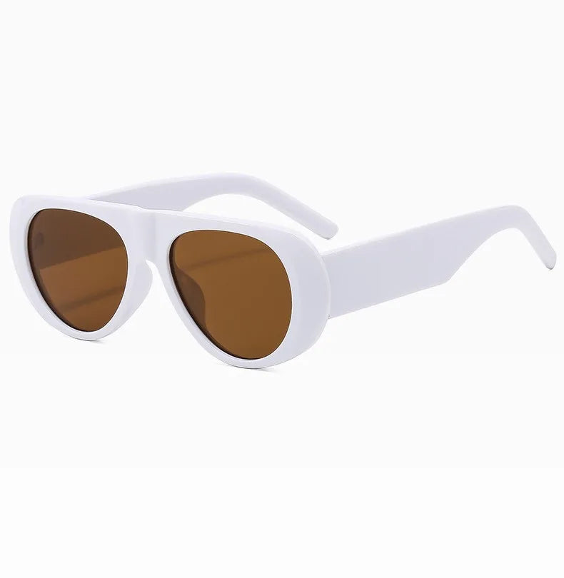 Retro Large Sunglasses for Women Fashionable Wide Legs New Large Frame Sunglasses Gradient Color Personalized Glasses Goggles