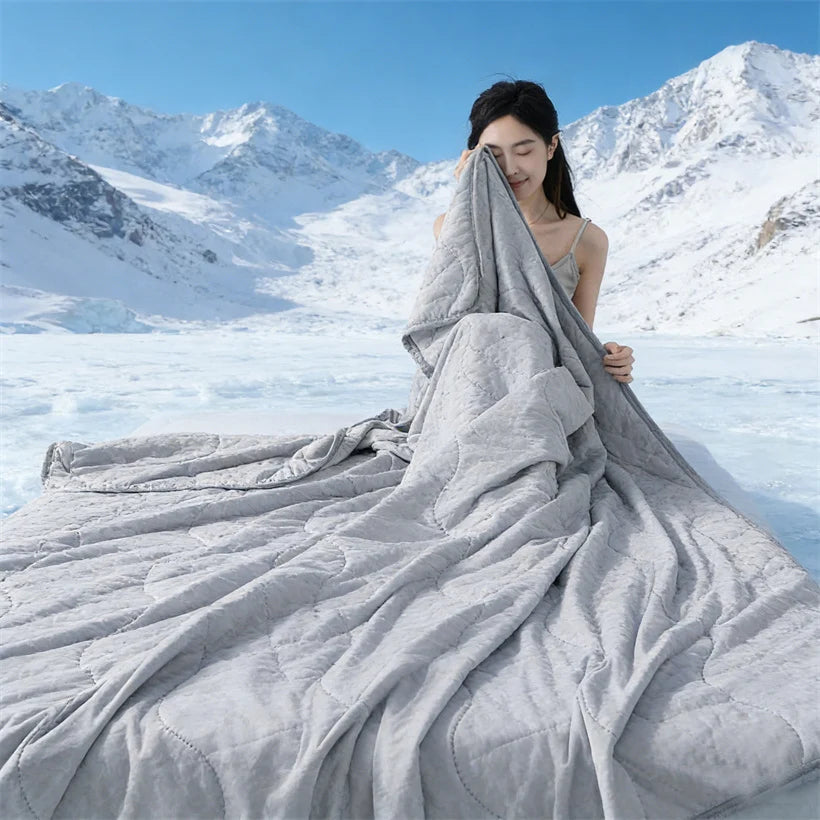 Super Soft Air Condition Comforter for Summer Solid Color Cooling Blanket for Hot Sleepers Lightweight and Smooth Cold Quilt