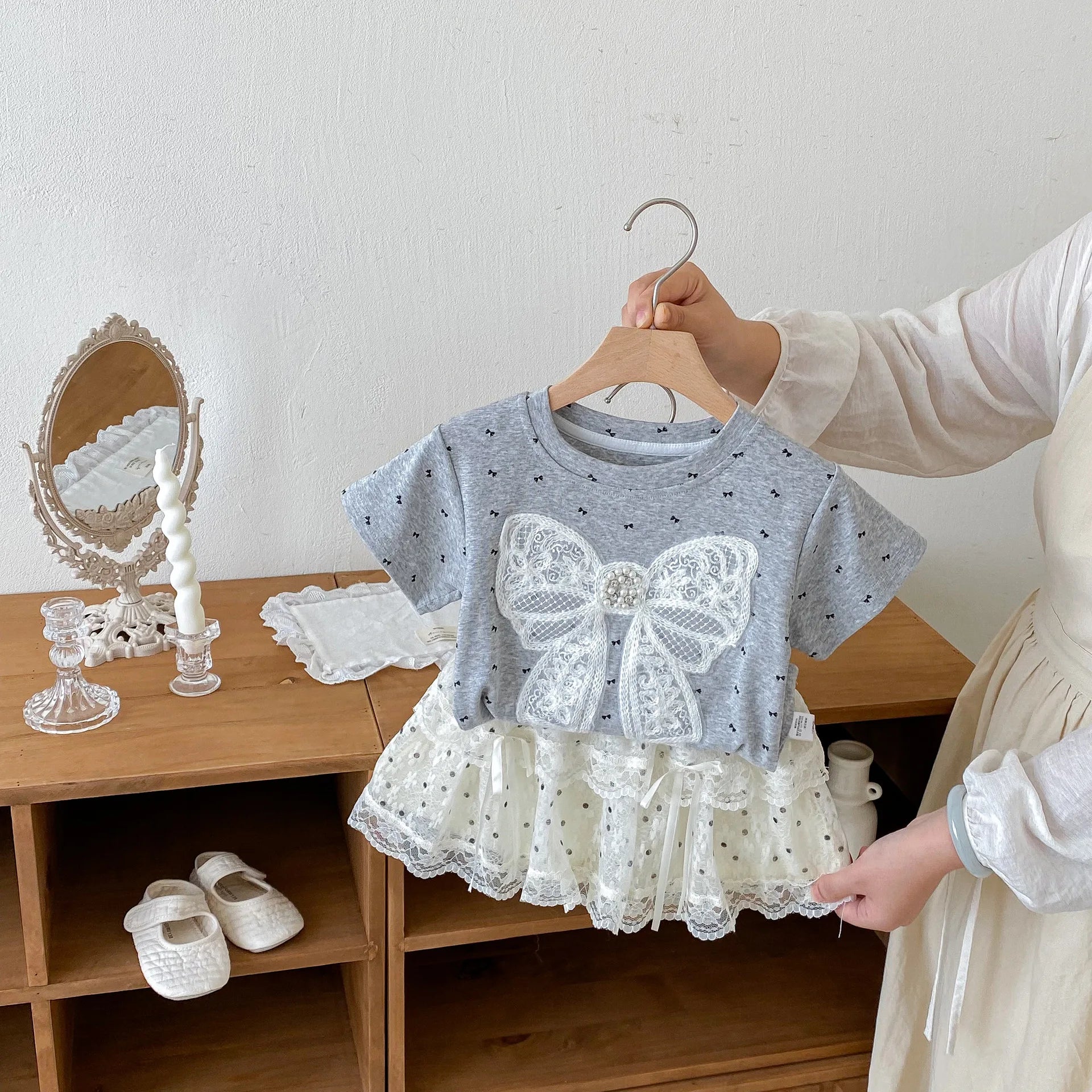 2026 Summer New Children Short Sleeve T Shirts Cotton Baby Girls Cute Bow Lace Tee Toddler Loose Casual Tops Kids Clothes