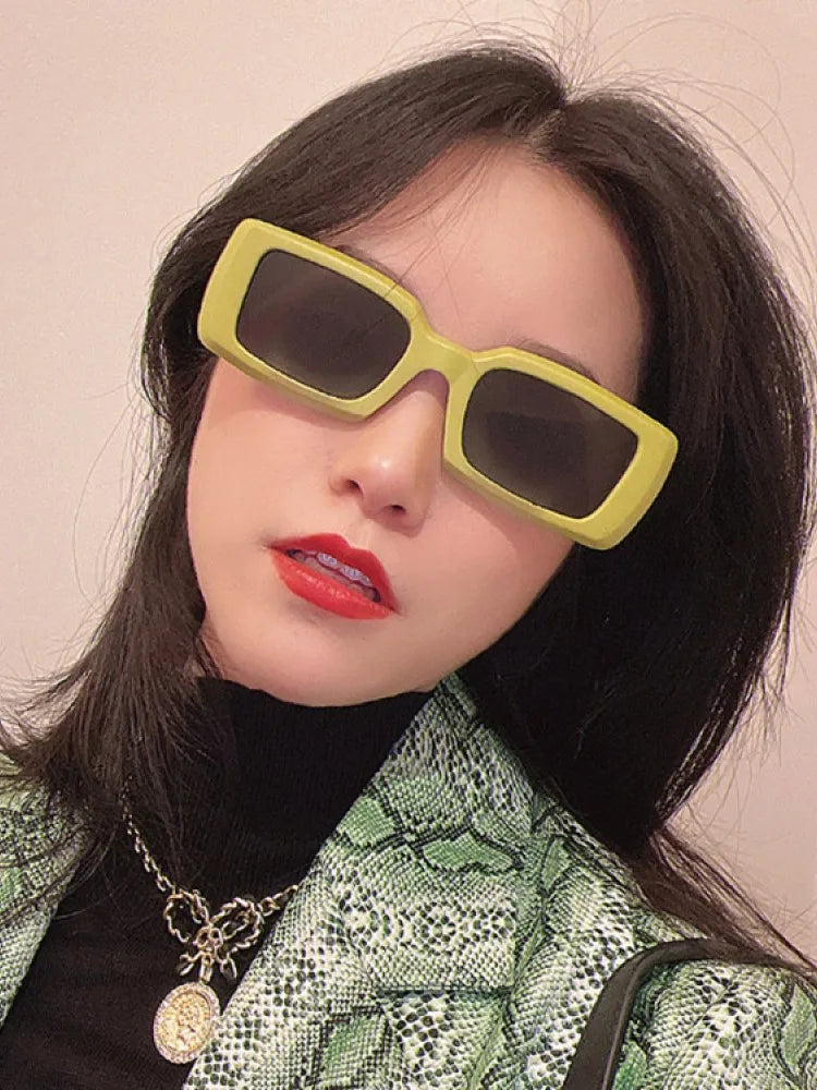 2022 Pink Shades Women Small Sunglasses Black Fashion Square Glasses Vintage Retro Green Glasses Female Unisex Oculos Feminino