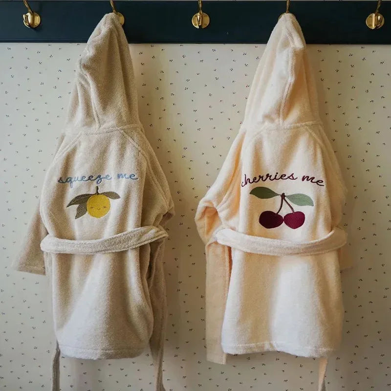 2026 KS Baby Boys Flannel Bathrobe Towel Children's Girls Toddler Girls Cherry Lemon Embroidery Cotton Hooded Bath Towel Pyjamas