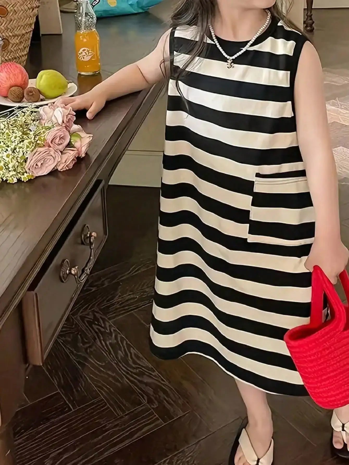 2026 girls' casual summer style striped round neck loose and comfortable holiday sleeveless children's dress long skirt001