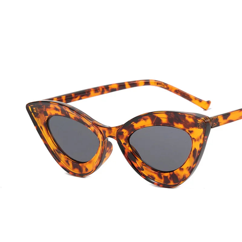 Small Frame Sunglasses Men Women Vintage Cat Eye Sun Glasses Brand Designer Concave Black Cateye Eyewear Shades UV400