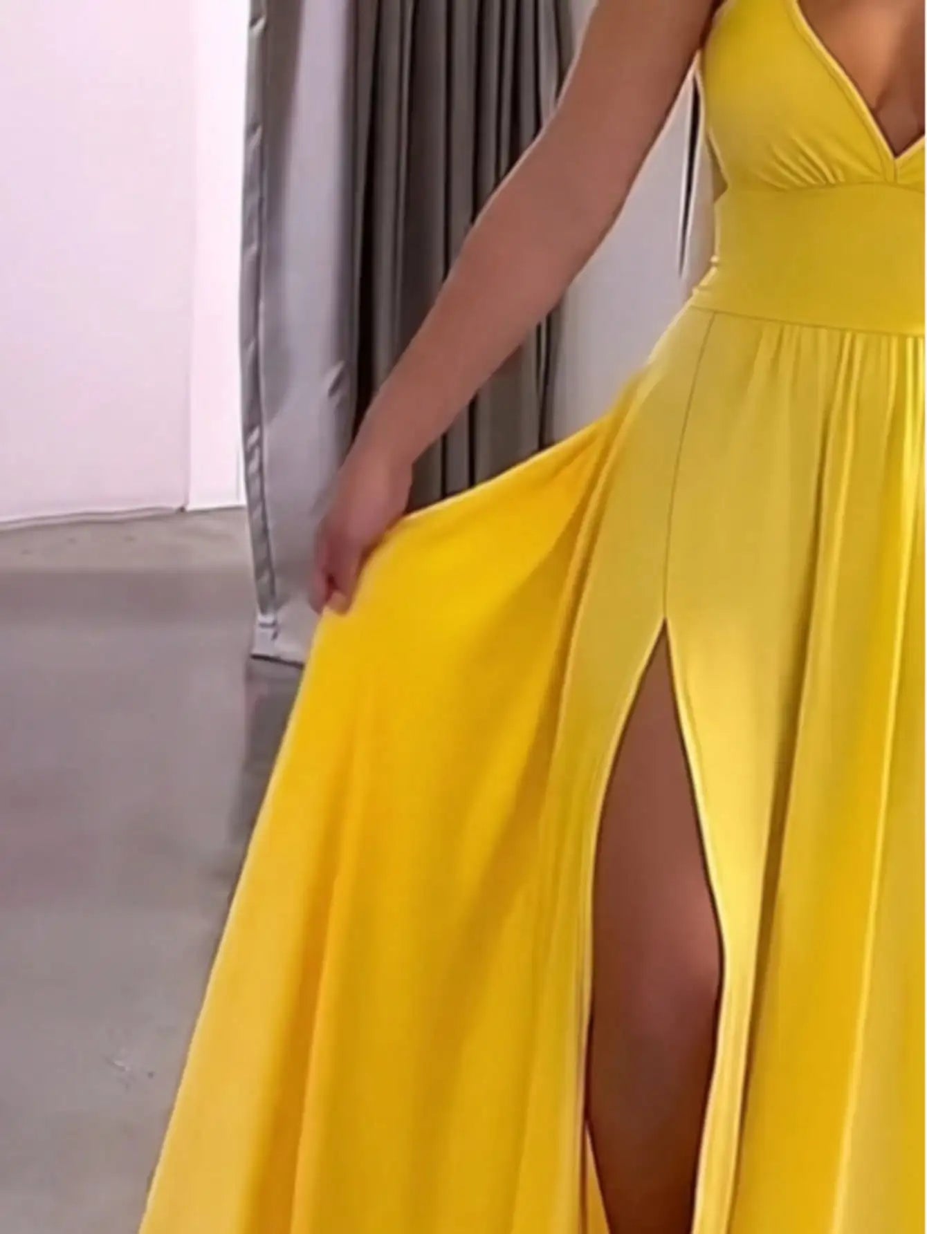 2026 casual sexy slit lace up backless camisole dress, elegant sleeveless V-neck cinched waist dress, women's party outfit