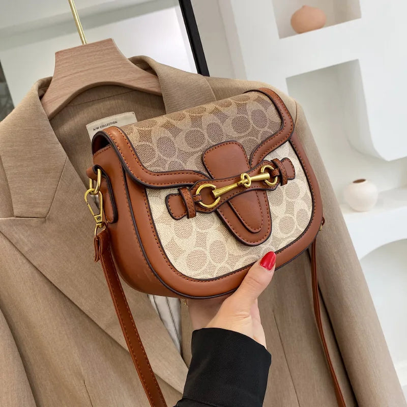 Luxury Versatile Women's Chain Bag Handbags 2024 Hot Sale Retro Designer Crossbody Shoulder Purses Small Square Bag Women Clutch