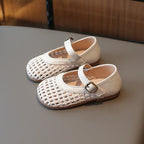 Kids Summer Breathable Woven Flats Shoes Hollow Out Princess Shoes Childrens Fashion Outdoor Sandals for Girls Daily Wear