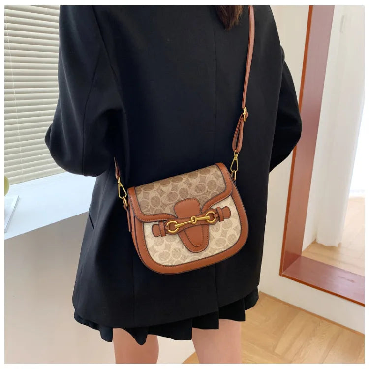 Luxury Versatile Women's Chain Bag Handbags 2024 Hot Sale Retro Designer Crossbody Shoulder Purses Small Square Bag Women Clutch