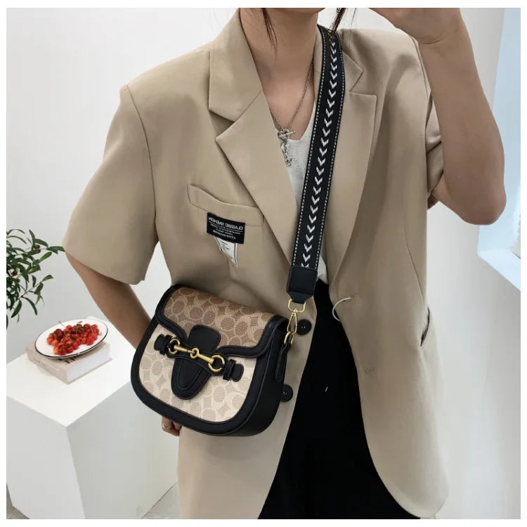 Luxury Versatile Women's Chain Bag Handbags 2024 Hot Sale Retro Designer Crossbody Shoulder Purses Small Square Bag Women Clutch