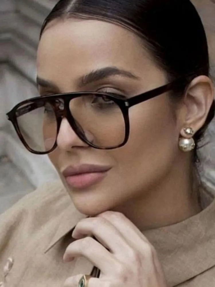 Vintage Double Beams Oversized Sunglasses Women Retro Brand Big Frame Rivet Sun Glasses Female Square Glasses Oculos De Sol