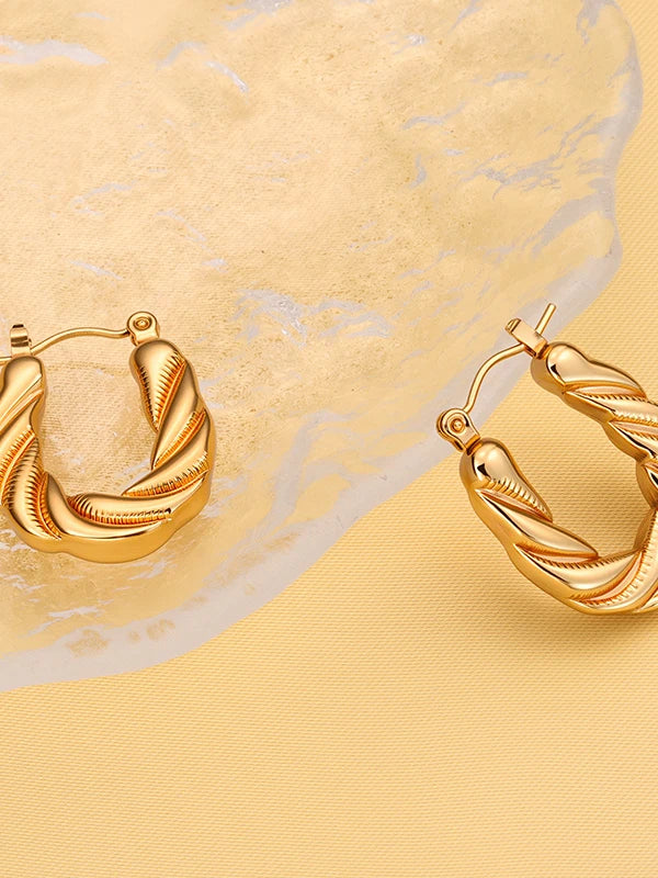 Retro Ins Style Women's Geometric Patterned Titanium Steel Hairpin Earrings Versatile Twist Design Fashionable Accessory